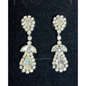 Vintage Rhinestone Drop Earrings – Clear Crystal Teardrop Dangle Silvertone
